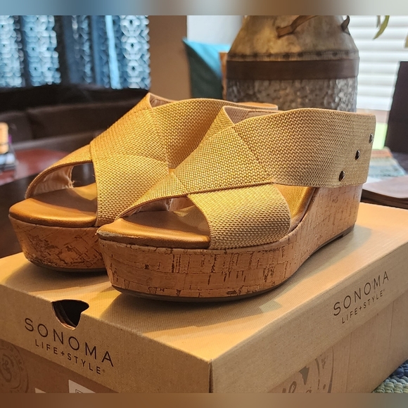 Sonoma Cork Heeled Platform Clog Sandal. Size 8.5 - Picture 5 of 8